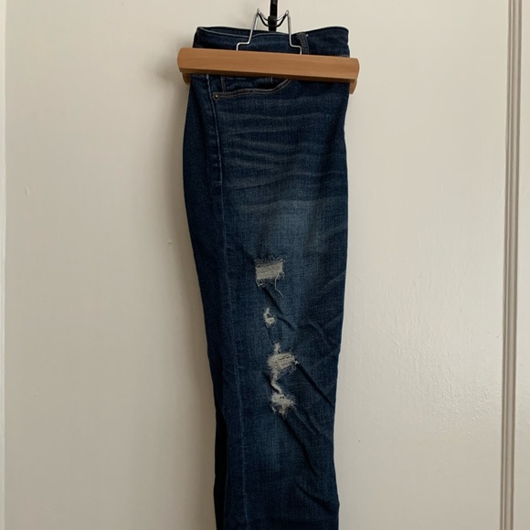 Mid-Rise, Medium Wash Stretch Skinny Jeans - Picture 2 of 7